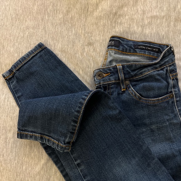 GUESS POWER CURVY MID RISE JEANS - Picture 2 of 4
